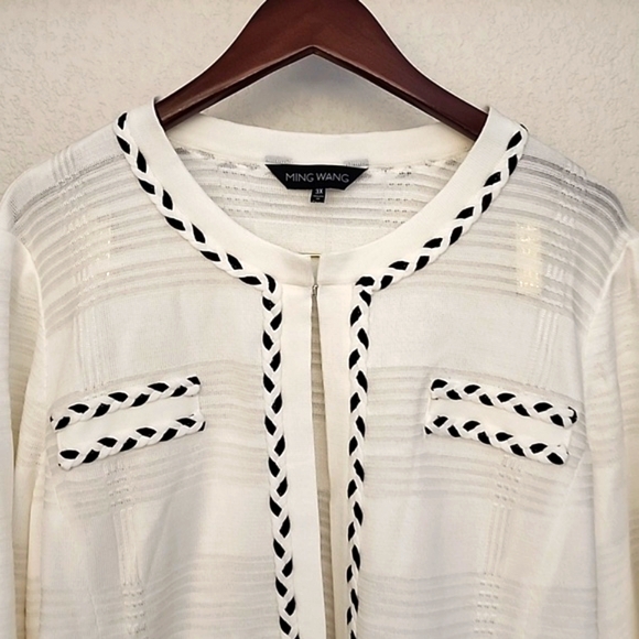 Ming Wang Sweaters - Ming Wang like new sweater/cardigan
